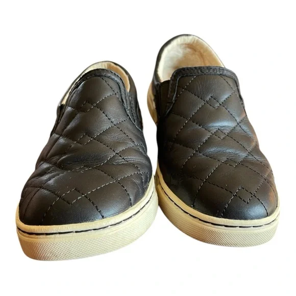 🌟3 For $15 SALE🌟 UGG Fierce Deco Quilted Slip On Sneakers - Picture 4 of 9